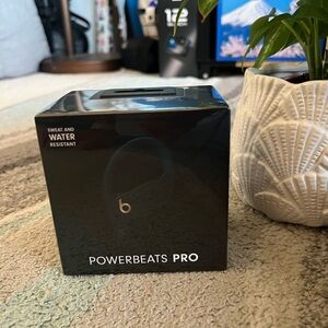 BeatsByDre Powerbeats Pro